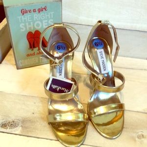 NWT Steve Madden gold heeled sandals